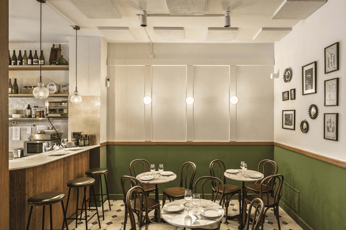 Bodega Dalmau - Interior View 5